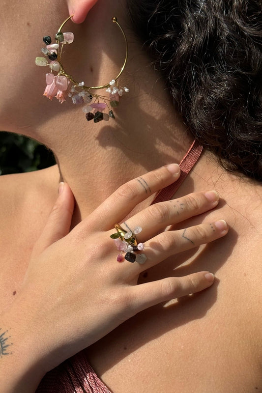 pendientes Roser de acero inoxidable dorado y piedras naturalesen dorado