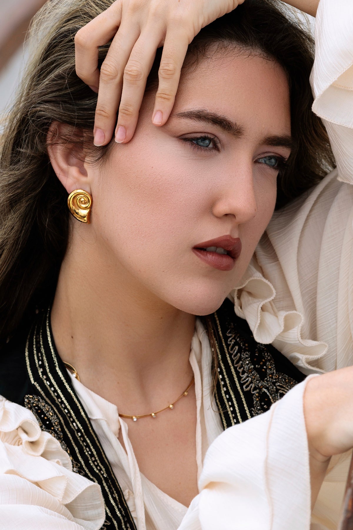 Pendientes caracola Saint Barths acero inoxidable oro 18k