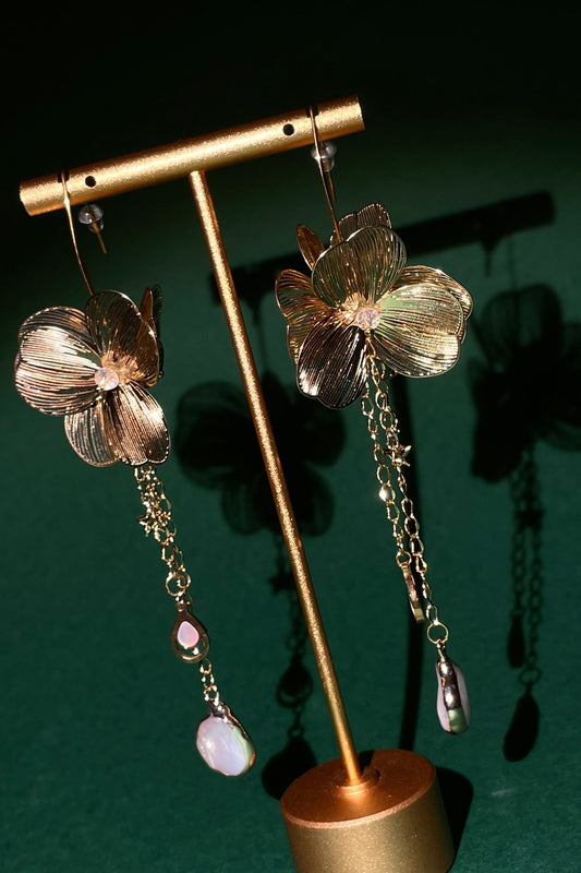 pendientes dorados Vienna de acero inoxidable y perla de agua dulce