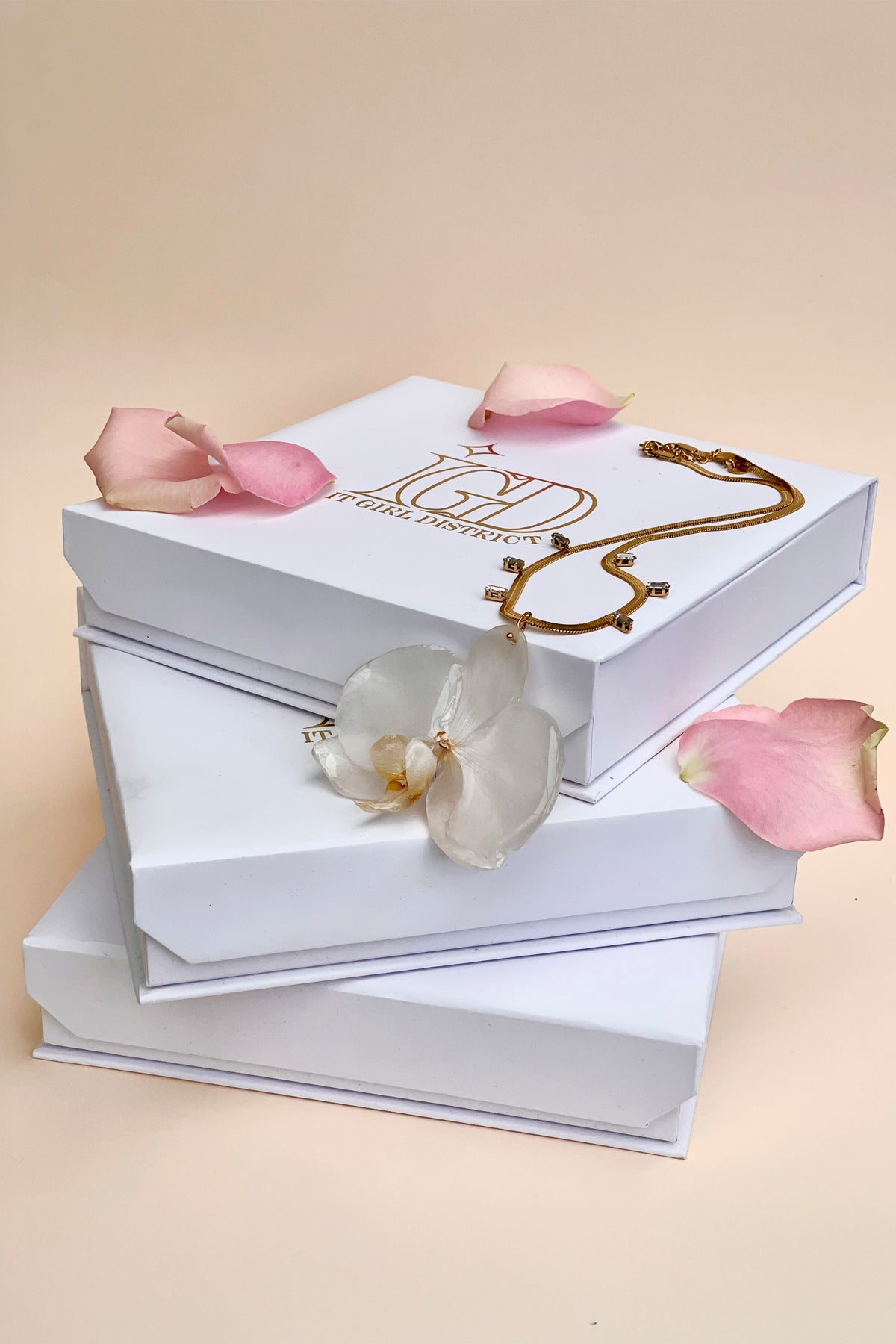 Caja imantada exclusiva de IT GIRL DISTRICT